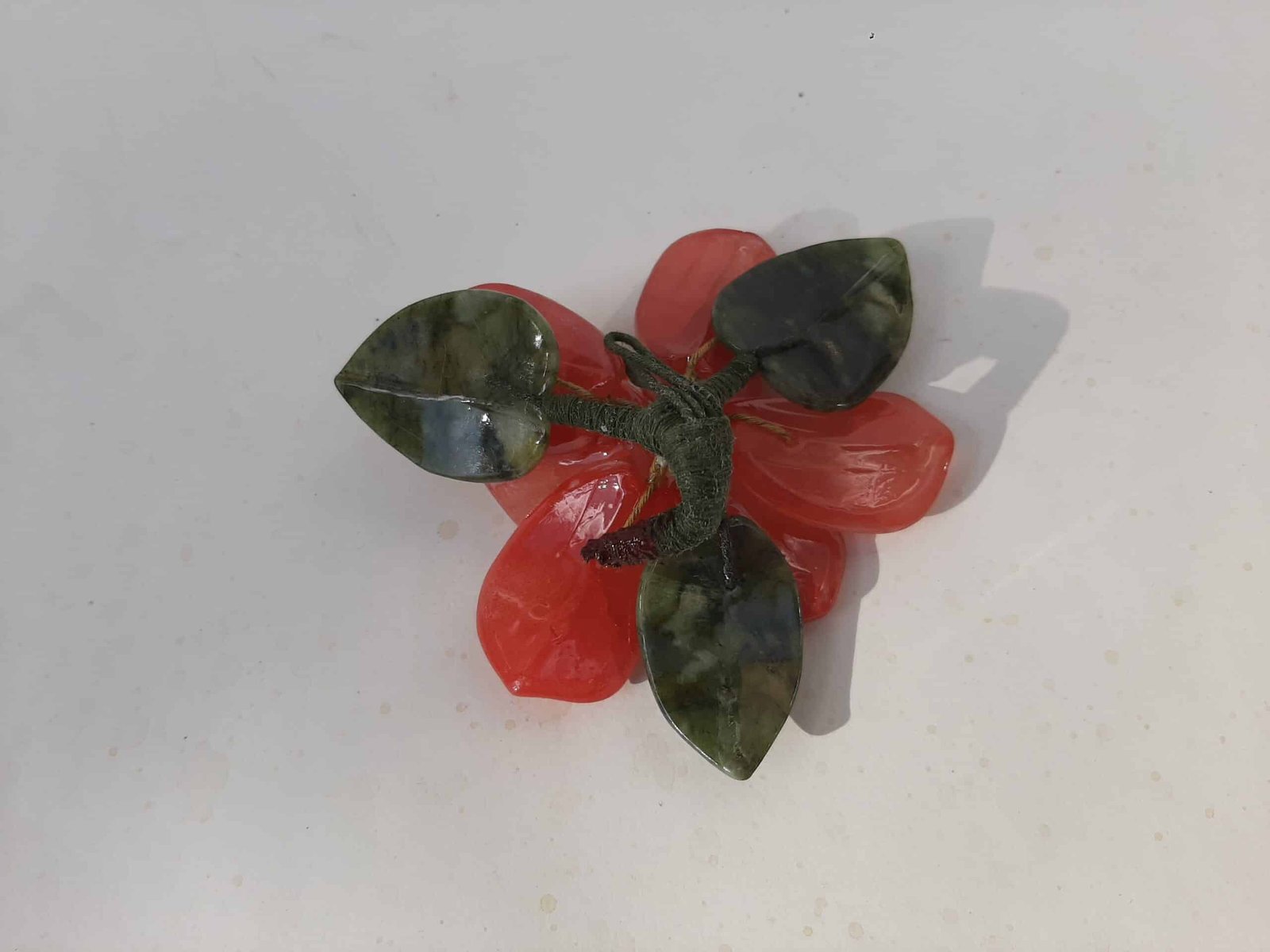 20231021_154236 Fleur jade rouge sculpture - Fleur décorative en jade - Ornement décoratif - Déco florale - Objet décoratif - Déco de table - Cadeau déco