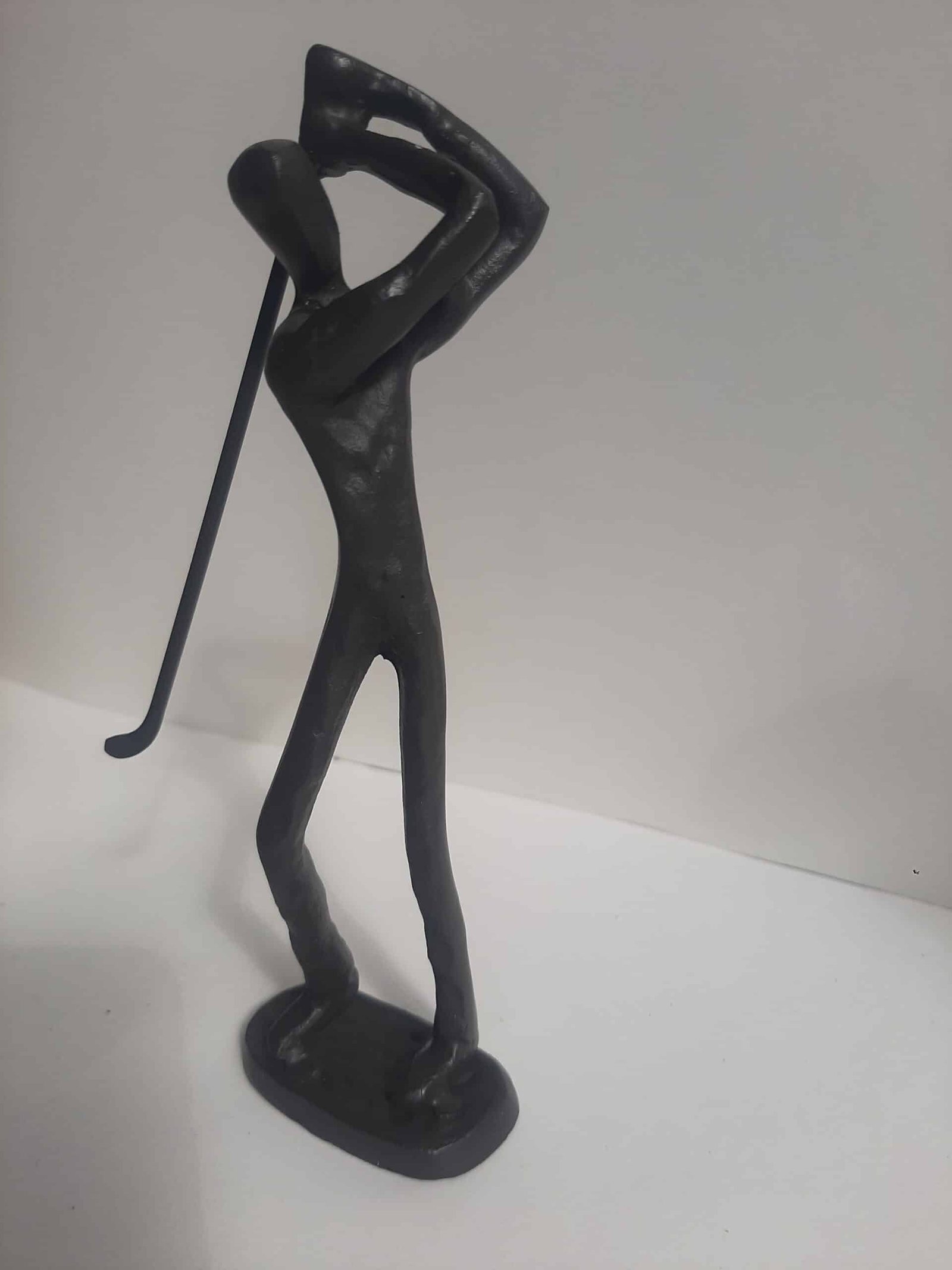 Golfeur statue déco Statue déco golfeur et club - Sculpture golfeur déco - Objet décoratif de golf - Objet d'art en fer - Sculpture ornement intérieur métal - Décoration d'intérieur - Déco sport