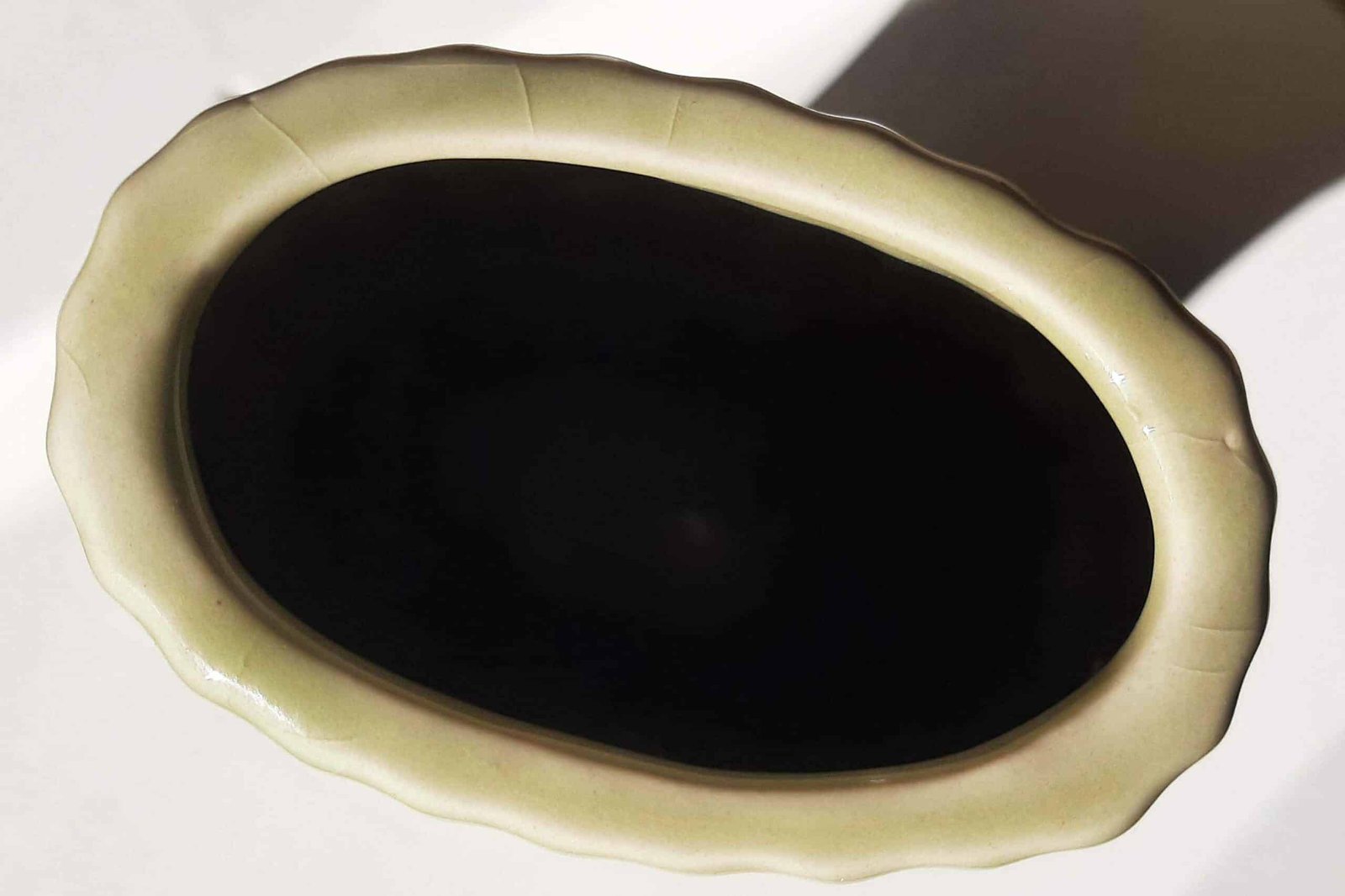 vase Ondes émaillé brillant Céramique grise Vase haut décoratif- Sculpture grand vase moderne et art déco - Objet d'art en céramique vert - Sculpture ornement intérieur originale - Décoration d'intérieur - Déco florale