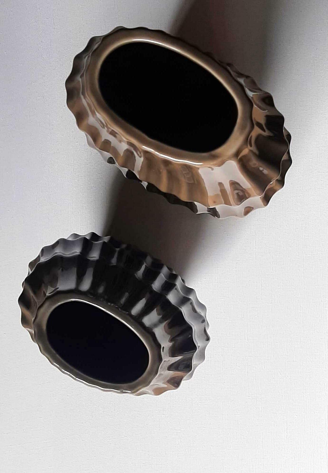 Top Geometric Water Wave Vase, Green Ceramic Vase haut décoratif- Sculpture grand vase moderne et art déco - Objet d'art en céramique marron et grise - Sculpture ornement intérieur originale - Décoration d'intérieur - Déco florale