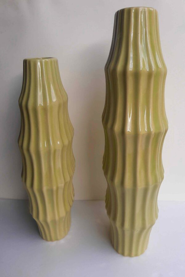 Vase Géométrique ondes d’eau, Céramique verte
