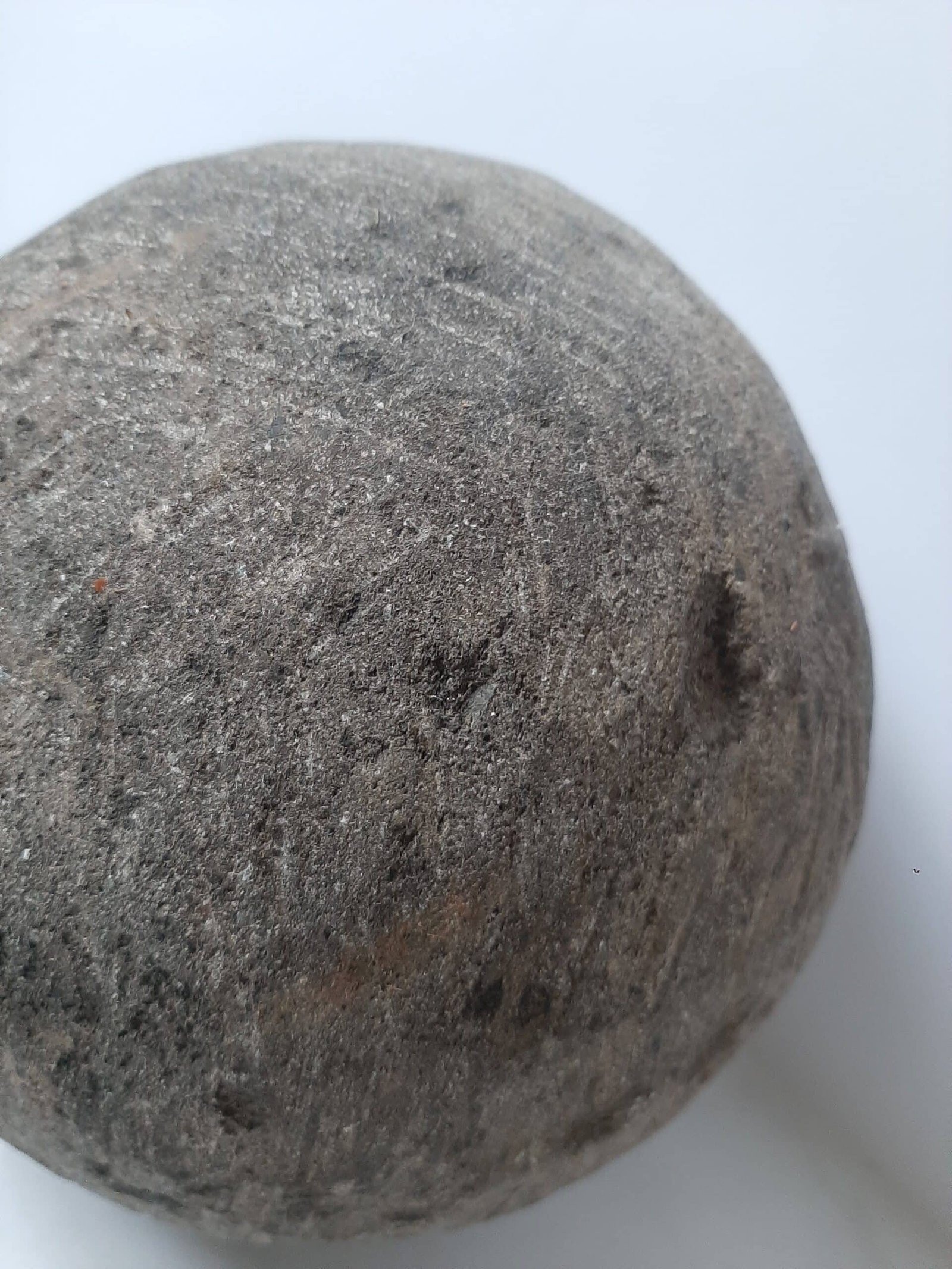 Zoom stone sphere Sculpture Sphère en pierre - Sphère déco en pierre de lave - Décoration d'intérieur champêtre - Objet d'art en pierre de lave - Sculpture ornement - Décoration d'intérieur Terre - Déco boule - Maison feng shui - Cadeau déco - idée cadeau