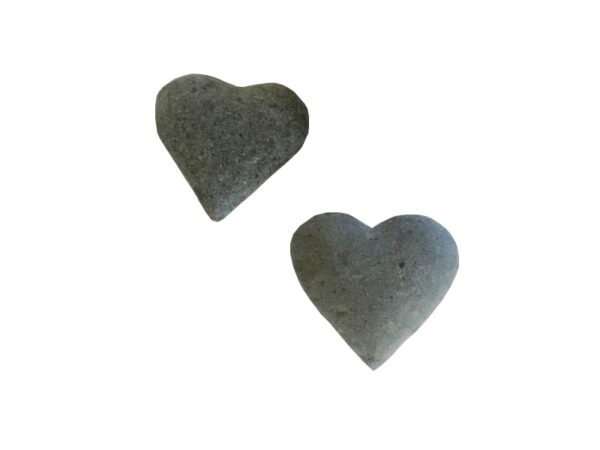 Cœur sculpté en pierre L 12 cm