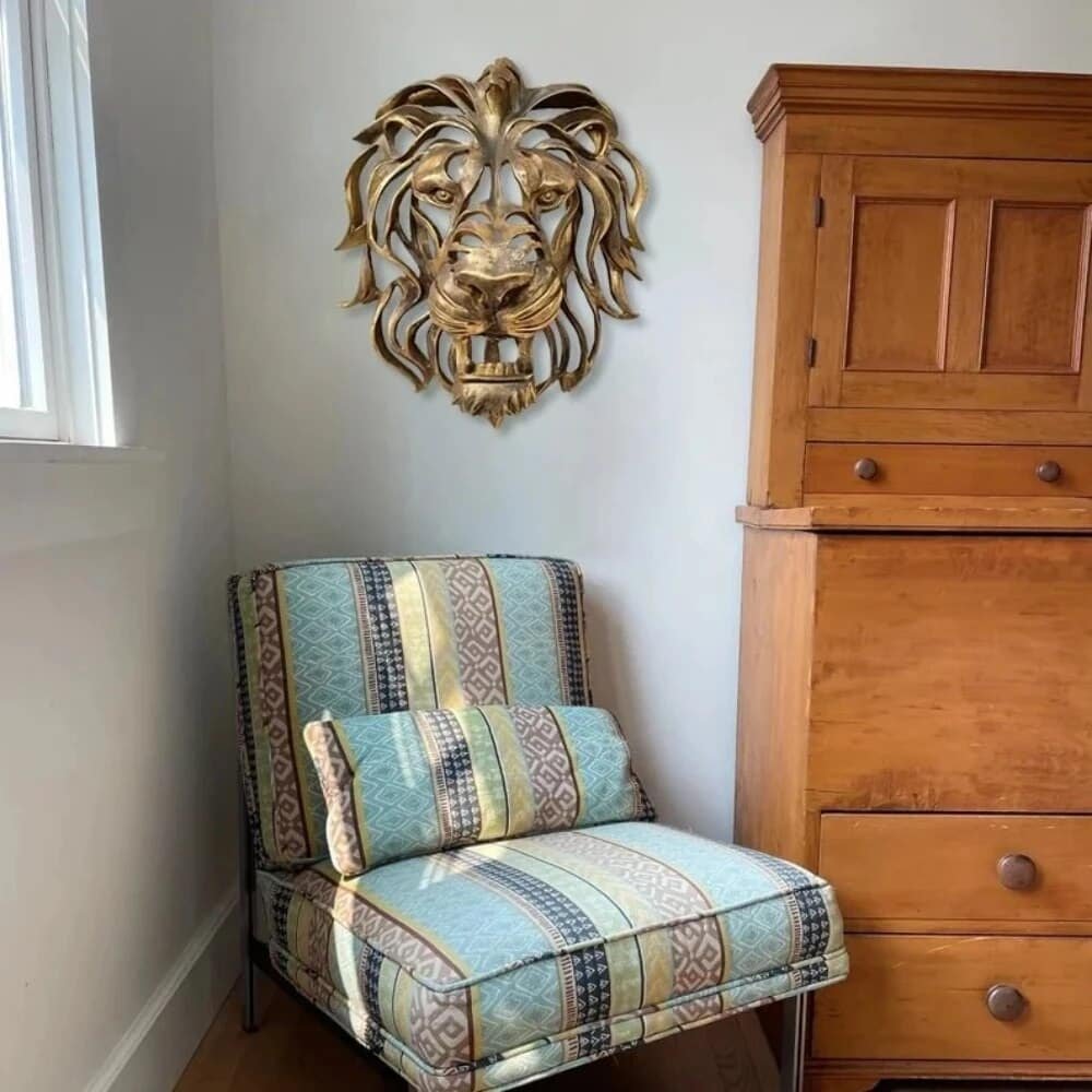 Lion head wall decoration Tête Lion sculpture or - Félin décoratif à accrocher - Objet décoratif chat sauvage - Décoration d'intérieur féline - Sculpture ornement jardin ou intérieur - Déco résine - Déco animale - Jardin feng shui - Cadeau déco art