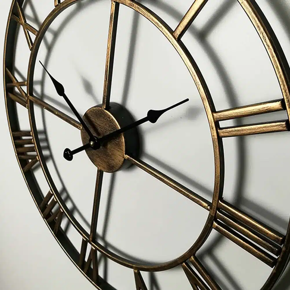 Grande horloge murale dorée 3D modernes chiffres romains rond silencieux Grande horloge dorée murale déco - Horloge moderne chiffres romains - Décoration d'intérieur murale - Déco ornement originale - Cadeau déco - idée cadeau crémaillère