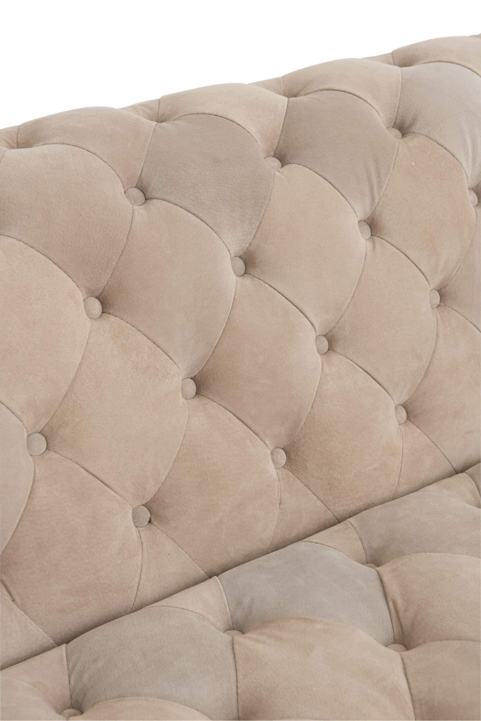 3-seater beige velvet sofa with buttons (7) Canapé velours boutons design - Mobilier déco tendance - Mobilier de salon - Meuble d'intérieur assise longue - Décoration d'intérieur - Déco confort- Maison feng shui - Cadeau crémaillère