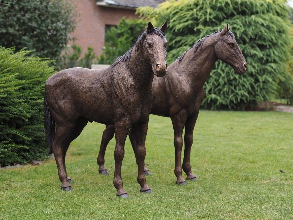 Couple horses sculpture art work bronze Grand Chevaux sculpture bronze - Cheval duo décoratif - Objet décoratif équin - Décoration d'intérieur et extérieur Equitation - Œuvre d'art Cheval en bronze - Sculpture ornement jardin protection - Déco Métal - Déco animale - Jardin feng shui - Cadeau déco art