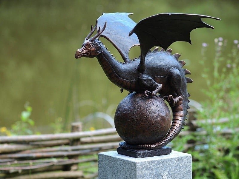 Dragon sur boule sculpture en bronze Dragon sculpture bronze - Dragon décoratif - Objet décoratif Dragon - Décoration d'intérieur bronze - Oeuvre d'art en bronze - Sculpture ornement jardin - Déco Métal - Déco animale - Maison feng shui - Cadeau déco art