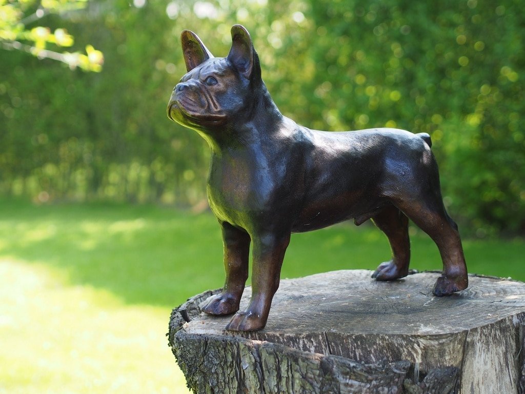 Bulldog Sculpture, Bronze Statue chien Bouledogue - Sculpture Bouledogue - Objet décoratif bouledogue - Objet d'art en bronze - Sculpture ornement décoration d'extérieur - Déco animale - Maison feng shui - Cadeau souvenir