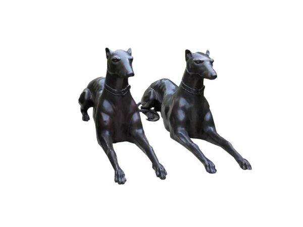 Sculpture paire de chiens couchés en bronze