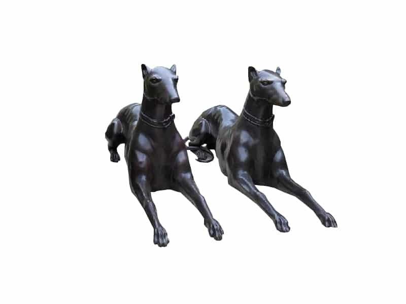 Sculpture pair of lying dogs in bronze Chiens sculpture bronze - Chiens décoratifs - Objet décoratif chiens de garde - Décoration d'extérieur bronze - Oeuvre d'art en bronze - Sculpture ornement protection jardin - Déco Métal - Déco animale - Jardin feng shui - Cadeau déco art