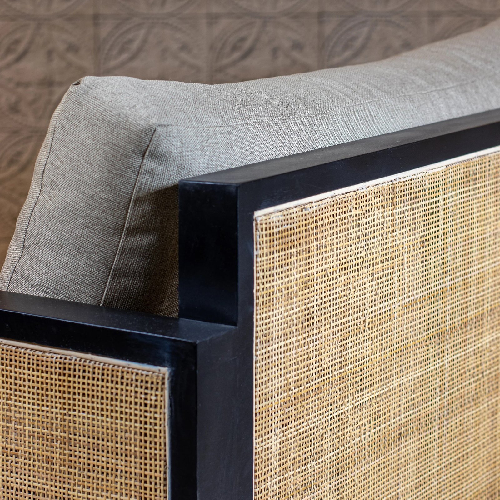 3-seater rattan and mango wood sofa in taupe fabric L 192 cm exotic (5) Canapé 3 places design rotin - Mobilier déco chic et tendance - Mobilier de salon - Meuble d'intérieur assise classique- Décoration d'intérieur - Déco confort- Maison feng shui - Cadeau crémaillère
