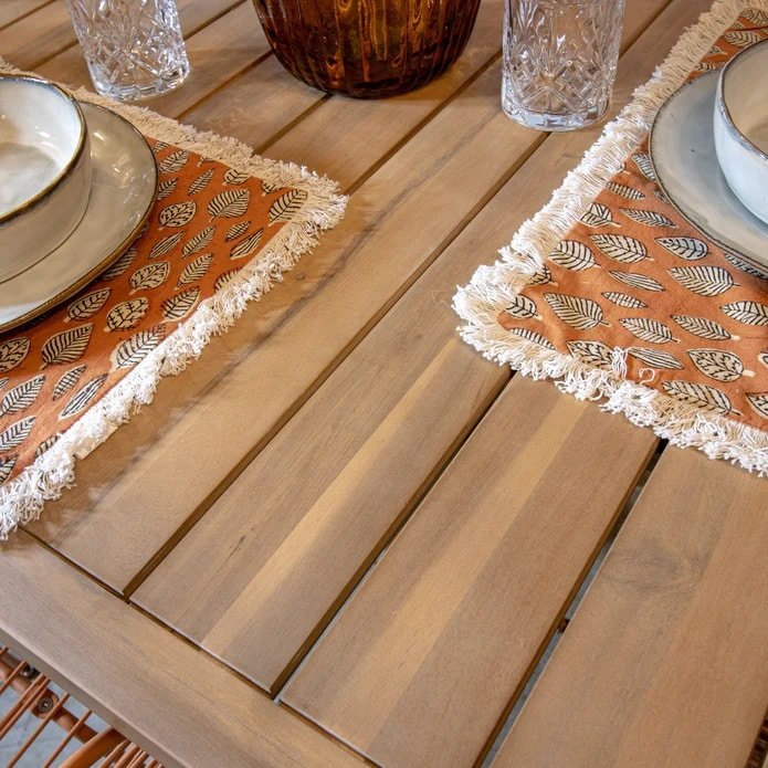 Saomad garden table in acacia wood and wired metal (3)