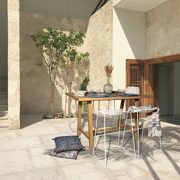 Saoaus high table in acacia wood and 4 white metal stools (2)