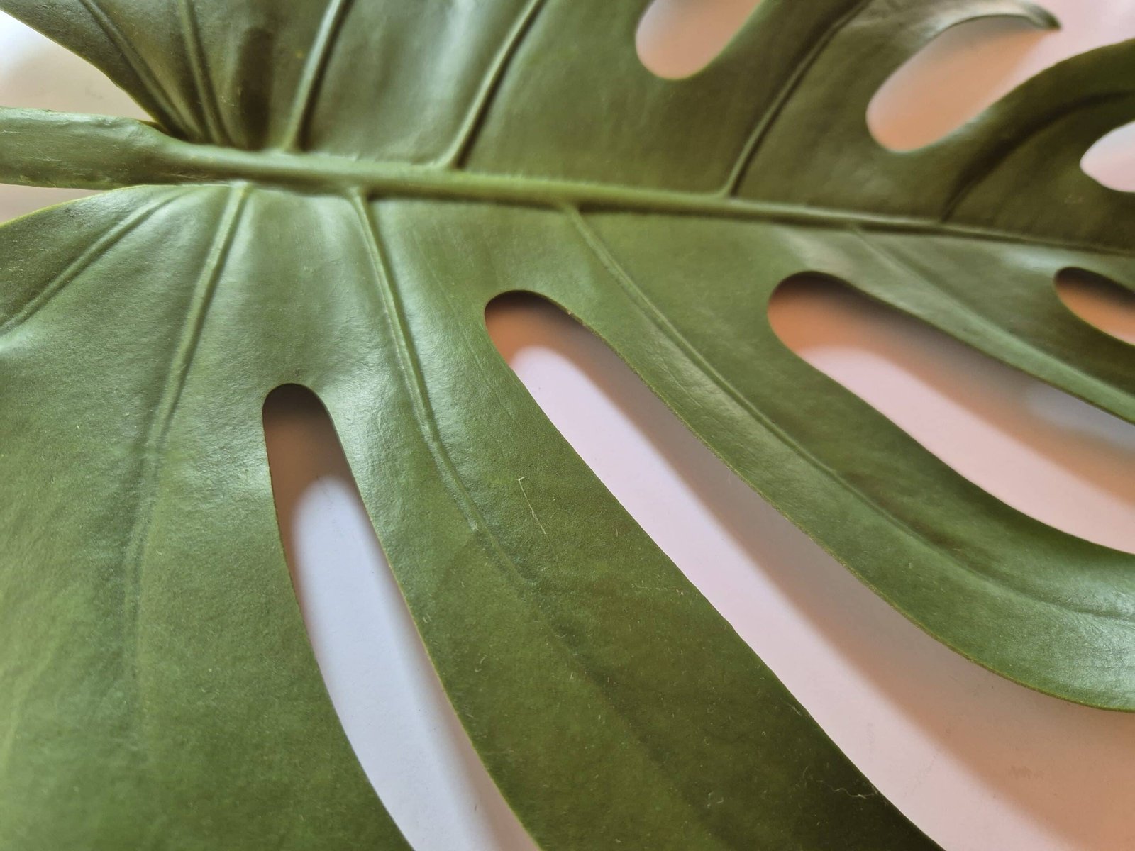 Feuille monstera verte déco synthétique tergal (3) Feuille Monstera décorative - Feuille d'art floral artificiel - Ornement vase - Décoration intérieur de salon - Cadeau déco - Déco fleurie