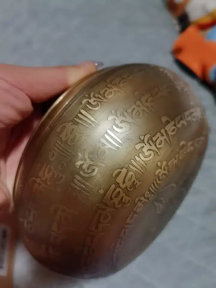 Jeu de bols chantants fait la main du Népal Bol chantant tibétains - Bol de méditation - Objet sonore en cuivre - Décoration d'intérieur zen - Oeuvre d'art en cuivre - Sculpture ornement - Déco Métal - Maison feng shui - Cadeau zen