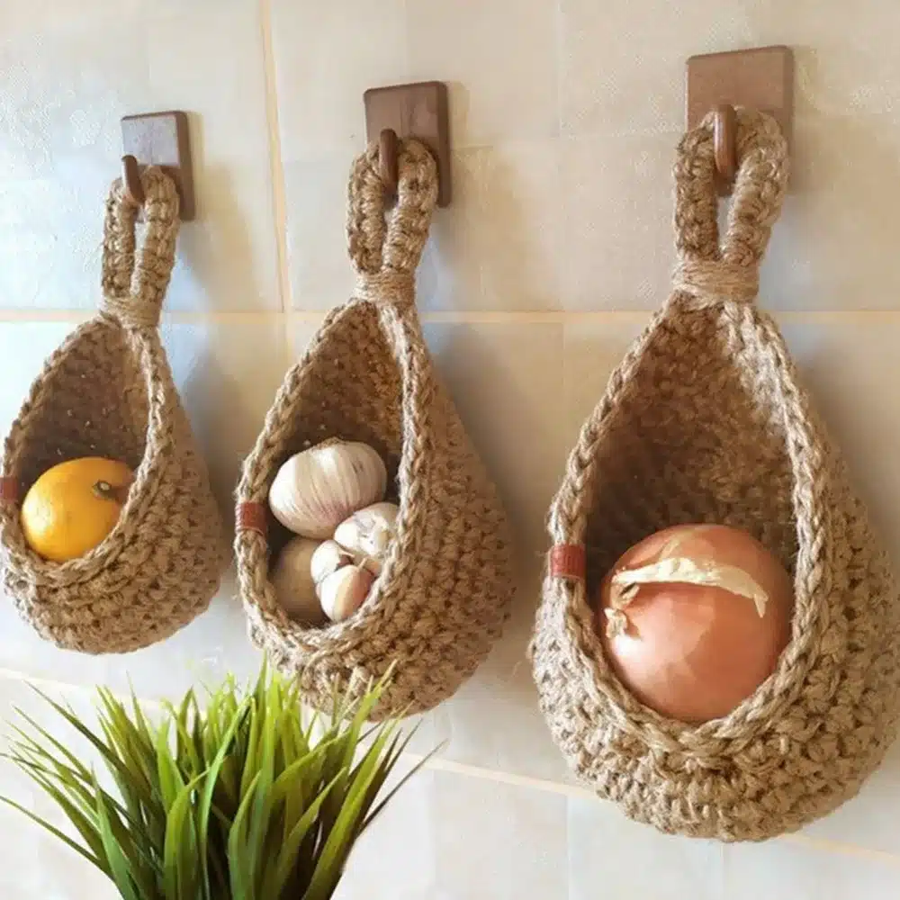 Panier mural façon osier Panier mural de rangement rond et attache - Déco pour cuisine, plantes, légumes ou oignons - Osier naturel - Décoration d'intérieur