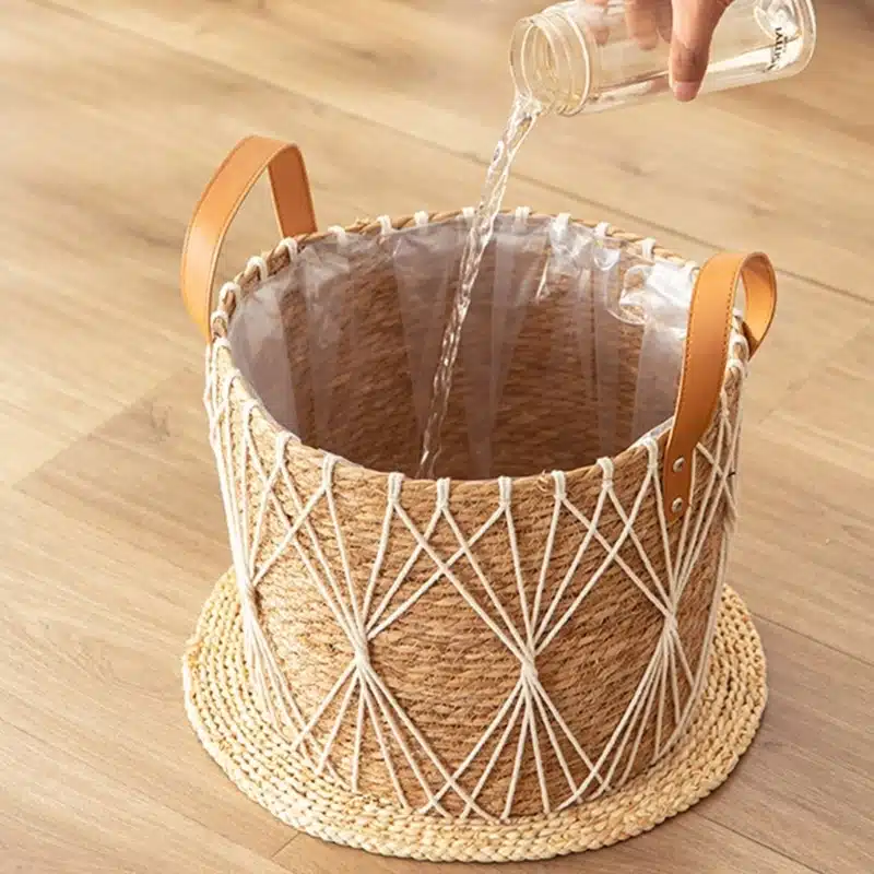 Cache pot rotin rond naturel, motifs ficelle blanche