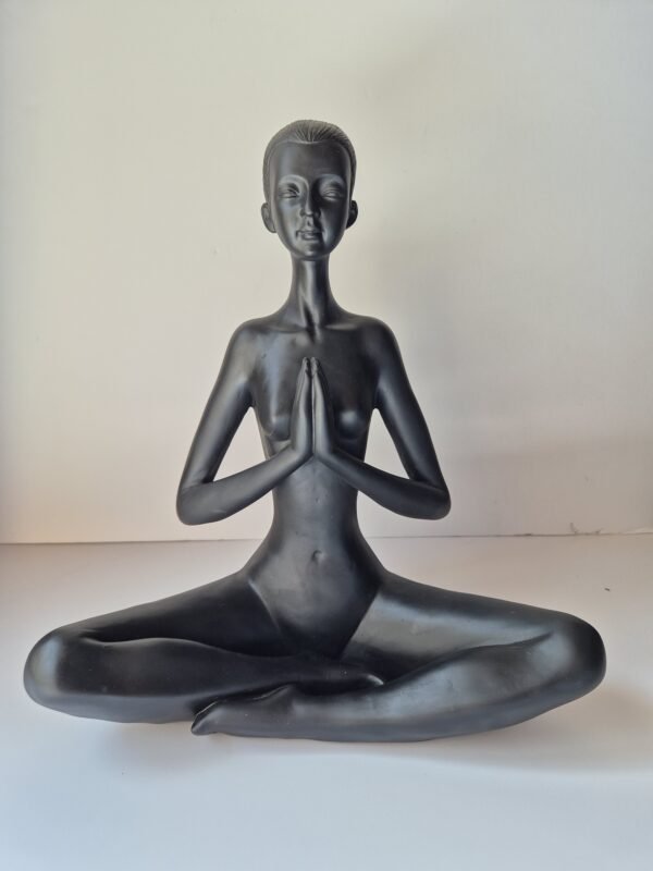 Statue Yoga nue noire - Déco Femme zen nue - Objet décoratif sculpture méditation - Décoration de salon - Décoration d'intérieure en résine noire - Sculpture ornement intérieur femme nue - Déco bien-être - Maison feng shui - Cadeau déco - idée cadeau