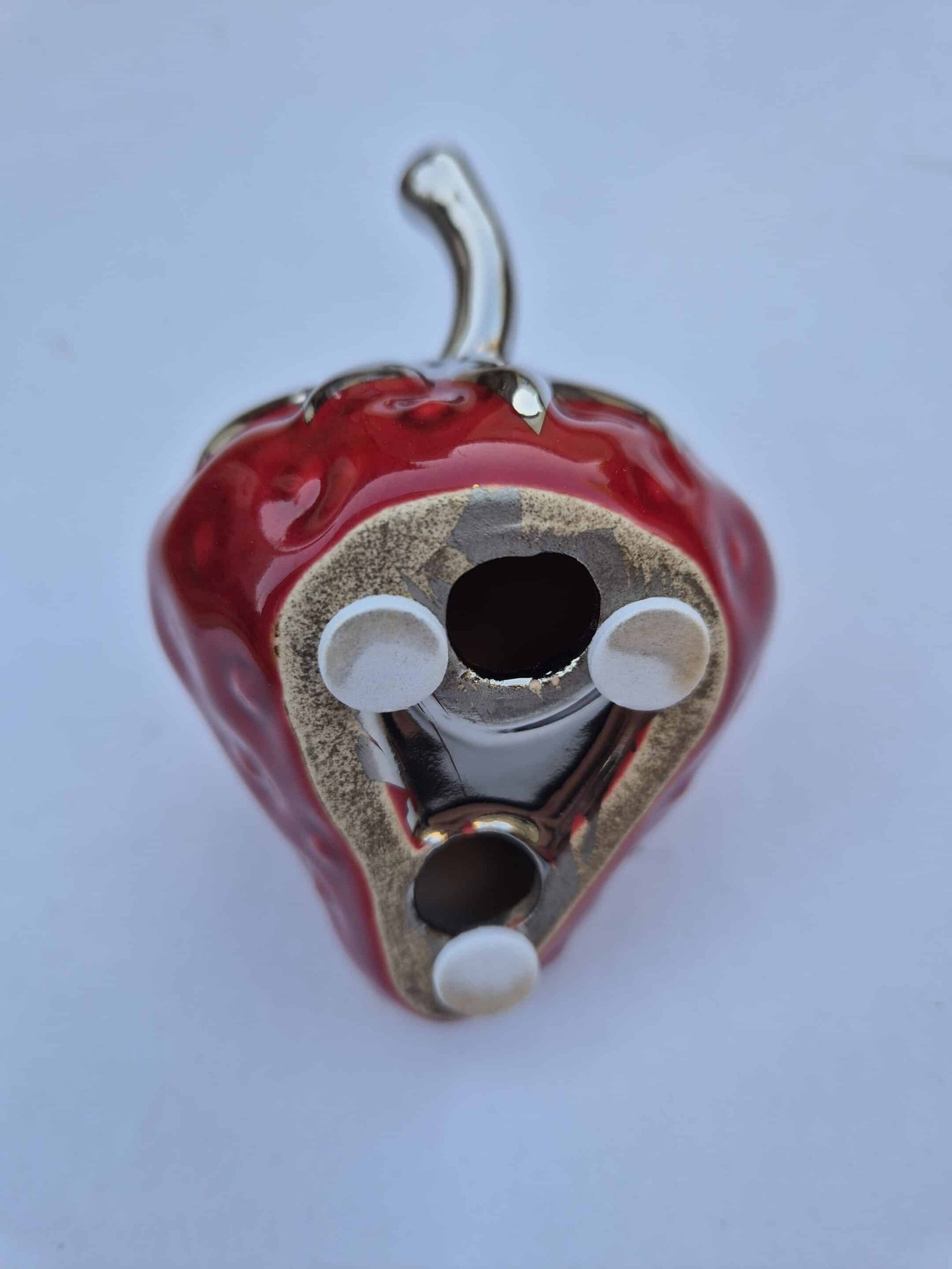 Fraise déco rouge et argenté en céramique Fraise rouge - Sculpture Céramique - Déco de table