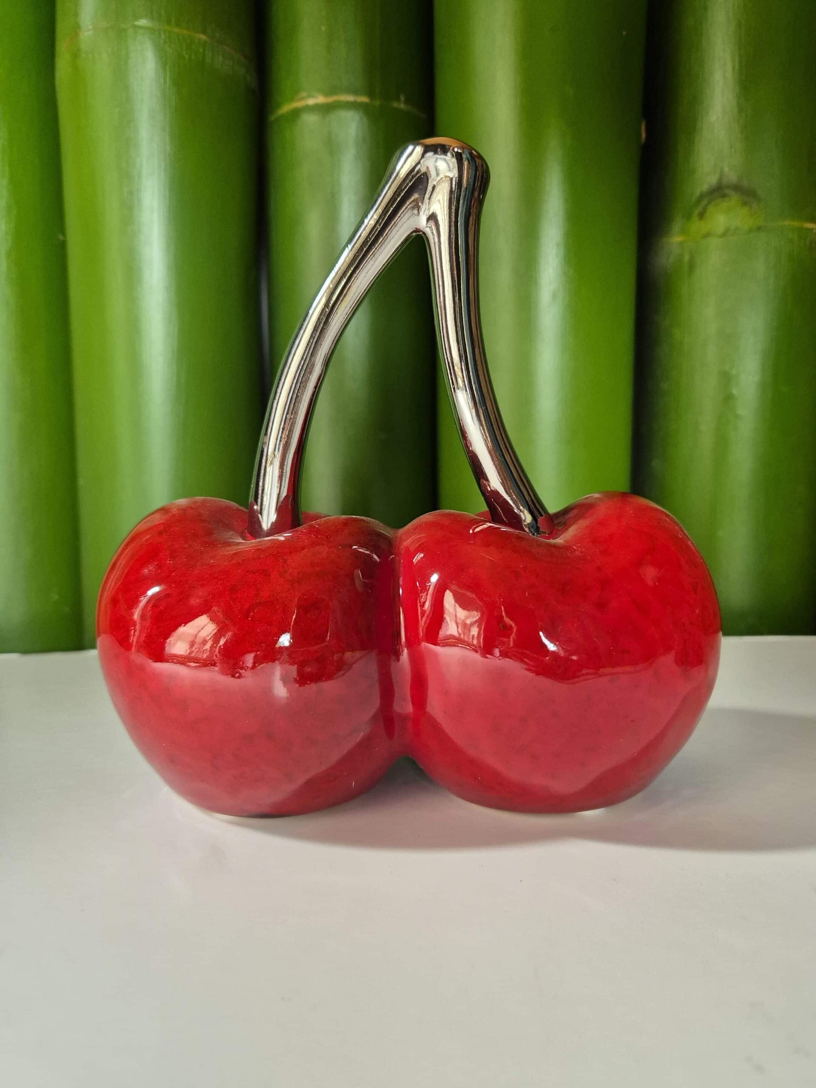 Sculpture cerises, déco fruits céramique Cerises céramique rouges - Objet décoratif - décoration d'intérieur - Déco de table - Ornement décoratif - Déco fruitée - Objet décoratif rouge