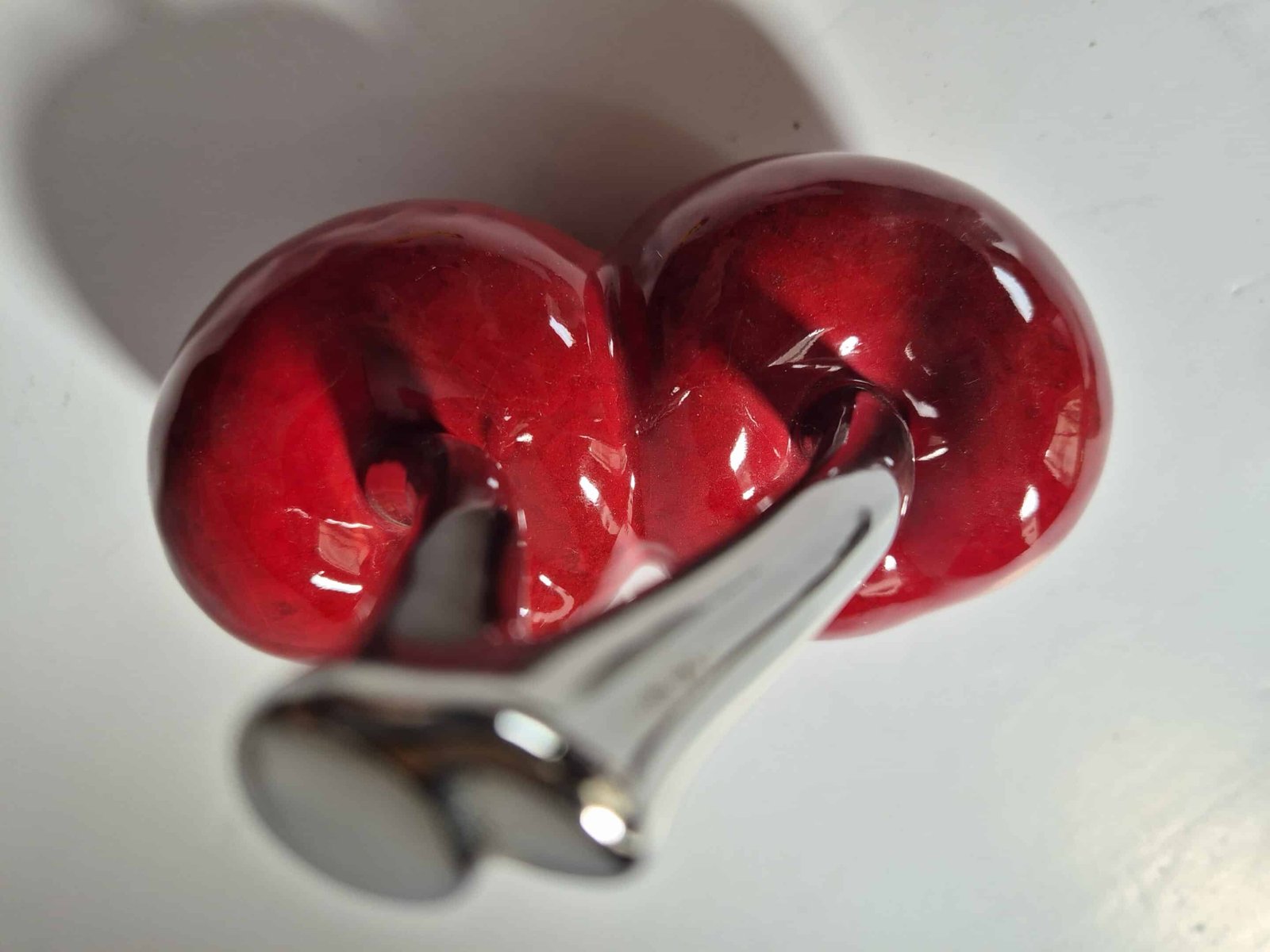 Sculpture cerises, déco fruits céramique Cerises céramique rouge - Objet décoratif - décoration d'intérieur - Déco de table - Déco fruitée - Objet décoratif rouge