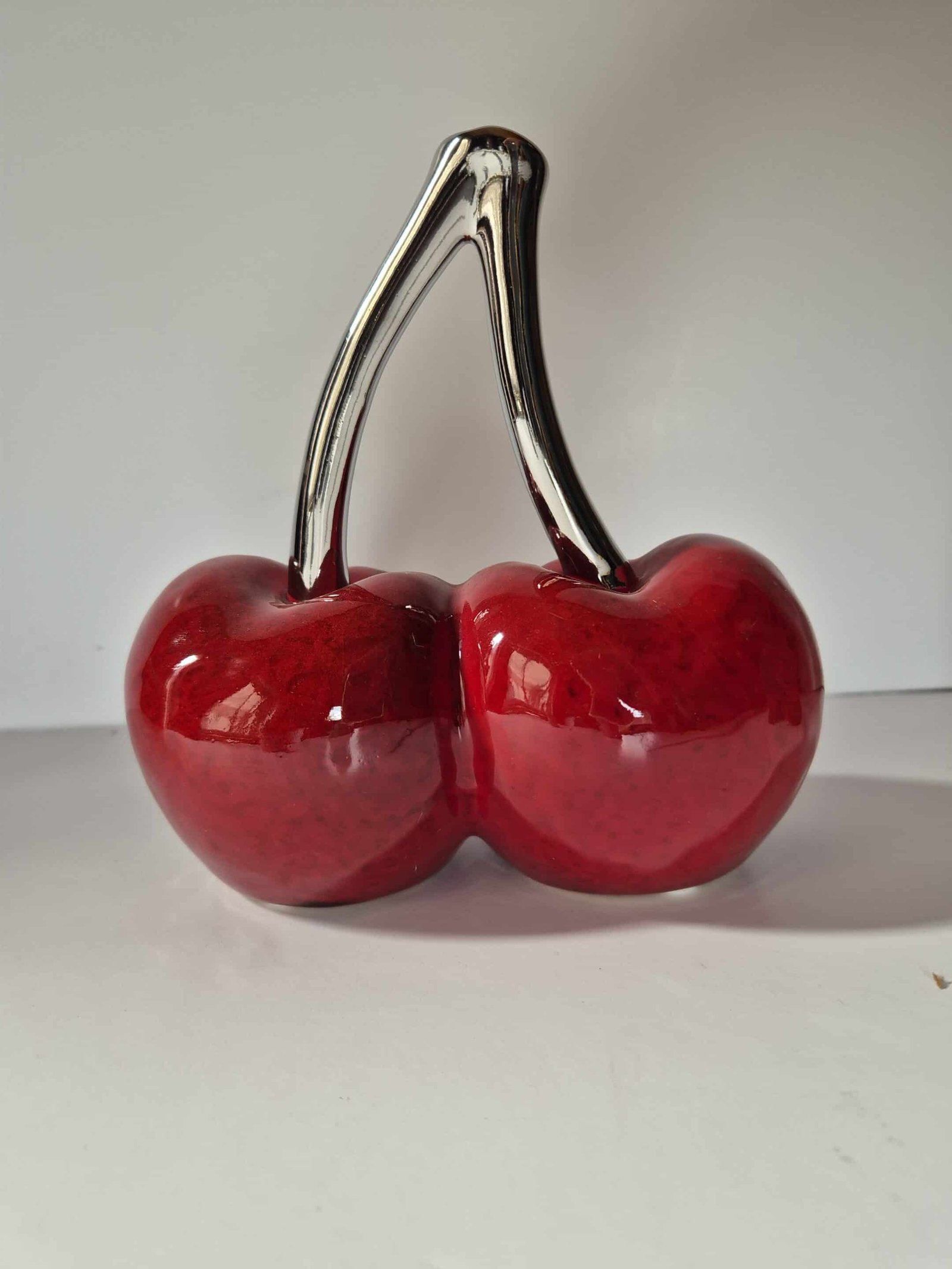 Sculpture cerises, déco fruits céramique Cerises céramique rouge - Objet décoratif - décoration d'intérieur - Déco de table - Déco fruitée - Objet décoratif rouge