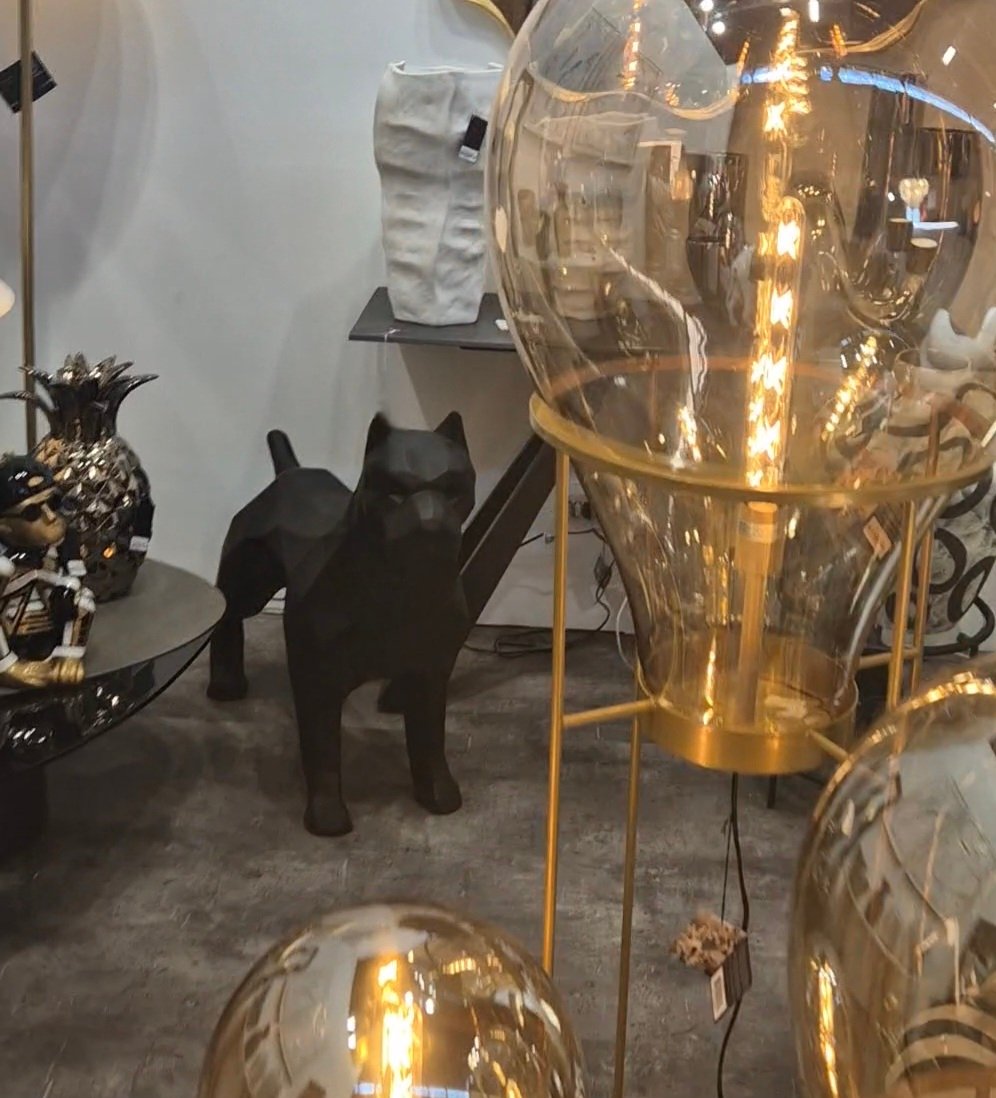 Sculpture statue Pitbull origami déco noir design résine chic (2) Sculpture statue Pitbull origami déco noir design résine chic (2)